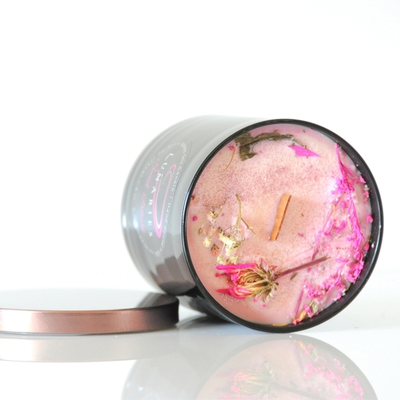 Artisan Other - Berry & Cream Soy Candle with Wooden Wick